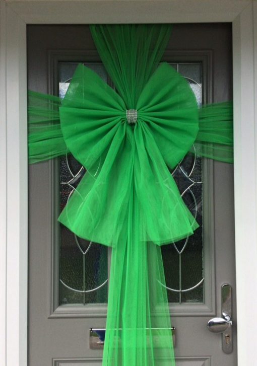 Green Door Bow